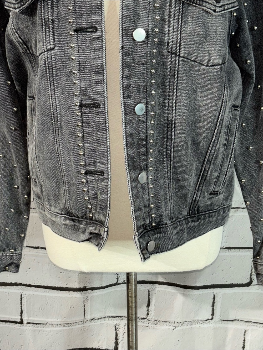POL Washed Black Studded Oversized Denim Jacket Distressed Size M - Picture 6 of 10